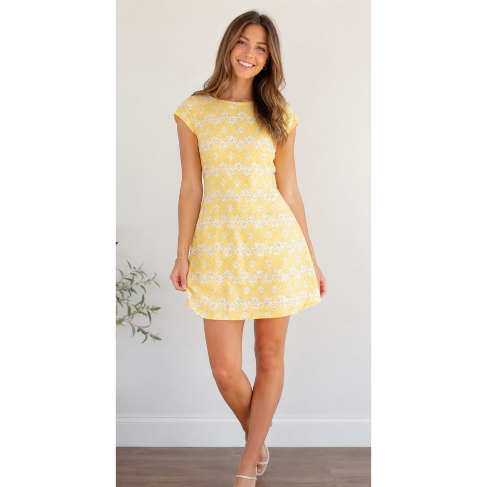 Buttery Yellow White Floral Lace Sheath Dress 12 Cap Sleeve Cottage Garden Party